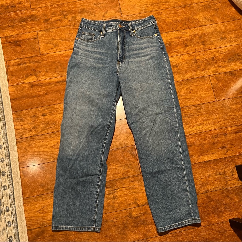 Universal thread straight jeans